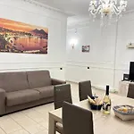Castellano Holiday House